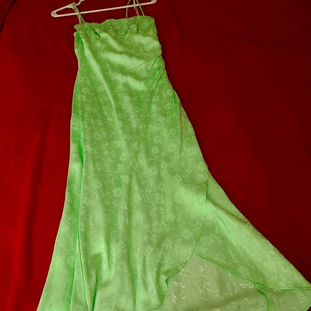 Satin Party Dress 👗 NWOT
